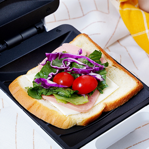 Sandwich Maker and Toast Grill for Light Breakfast