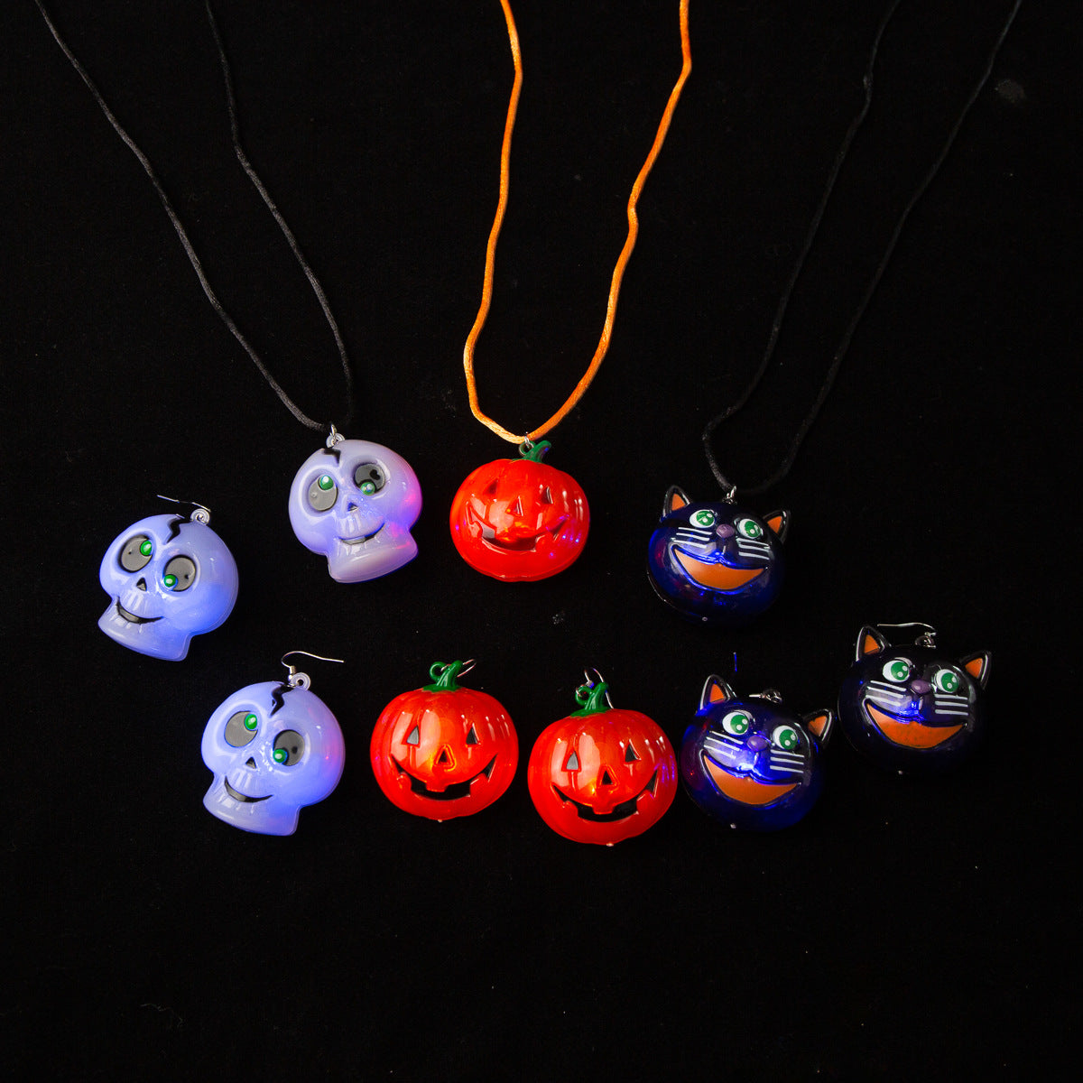glow-in-the-dark-pumpkin-necklace-zaranss-mart