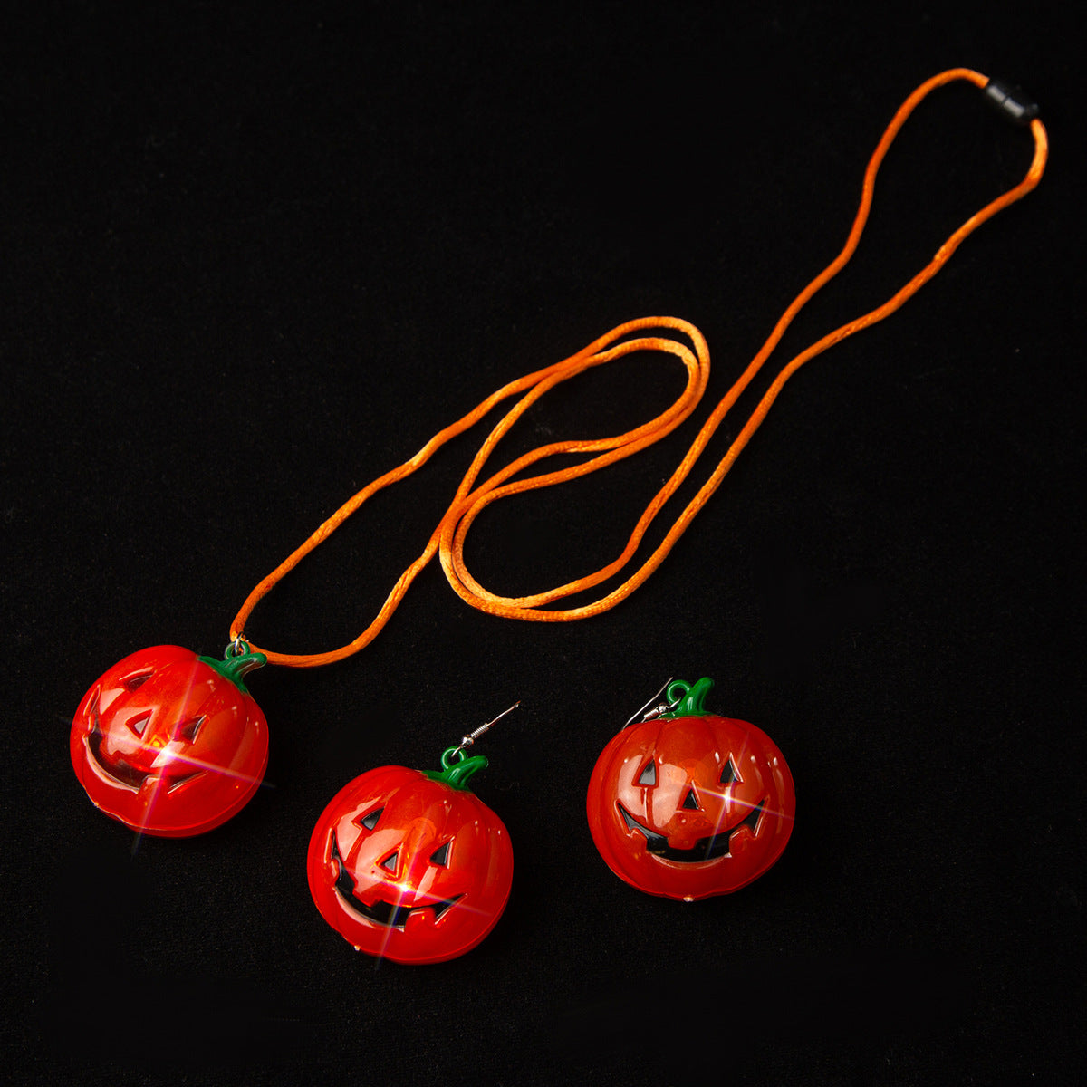 halloween-jewelry-glowing-in-dark-zaranss-mart