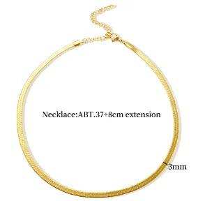 Amora™ Gold Heart Pendant Necklace