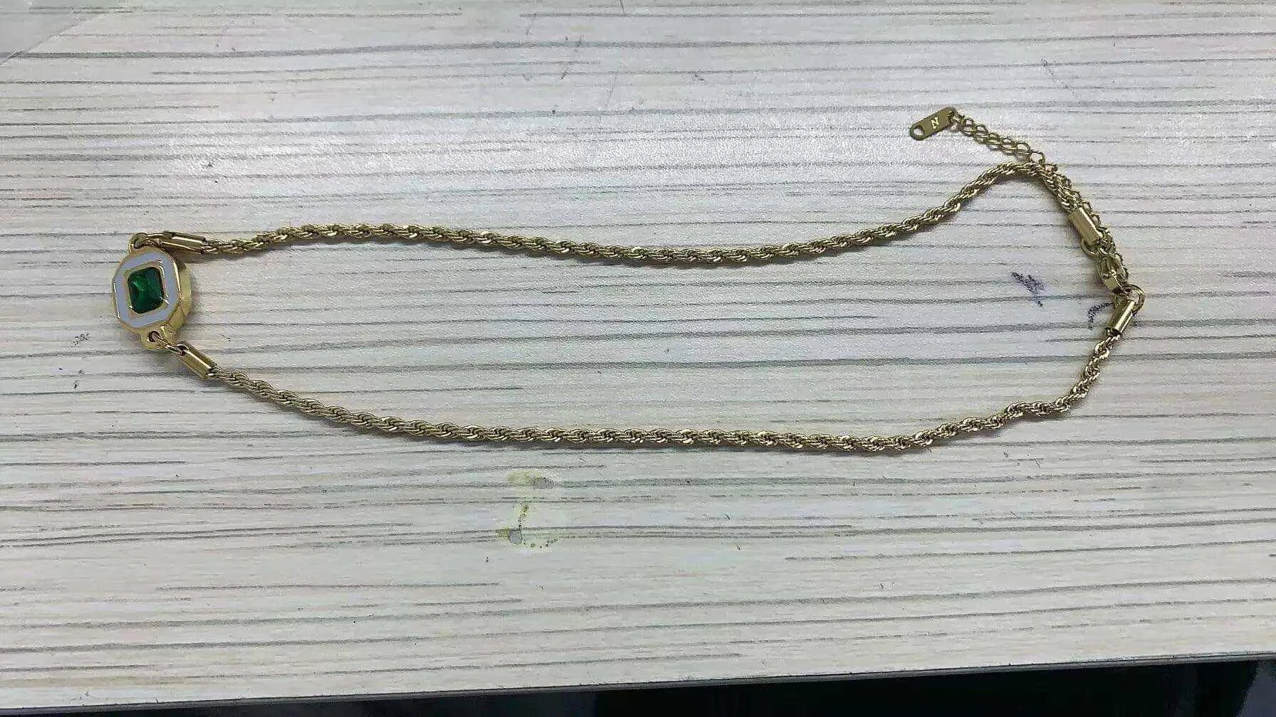 Amora™ Gold Heart Pendant Necklace